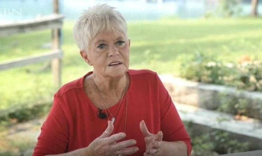 Charlotte Holmes. (Foto: Captura de tela/YouTube The 700 Club)