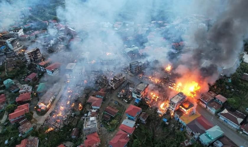 Diversas igrejas têm sido atacadas por soldados em Mianmar. (Foto: Chin Human Rights Organization)