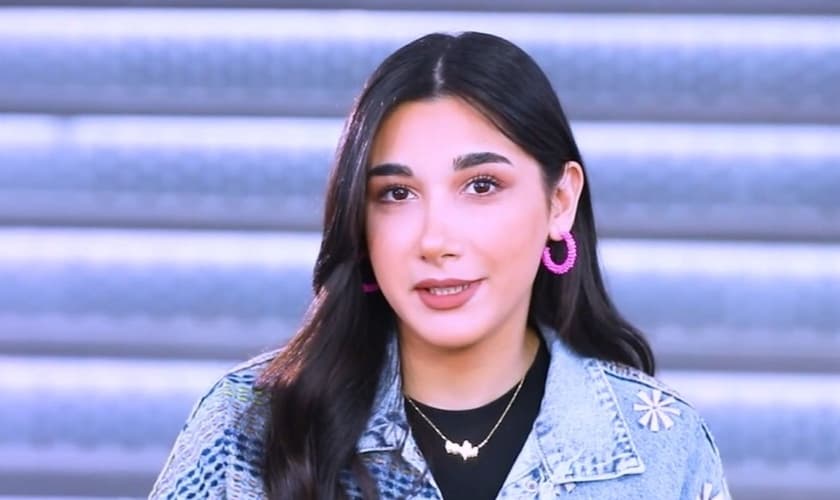 Christina Issa. (Foto: Reprodução/YouTube/SAT7NA)