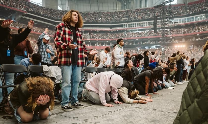 Momento durante o culto Passion 2024. (Foto: Facebook/Chidima Craig)