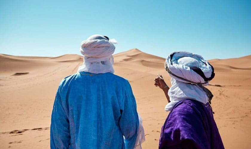 Muçulmanos no Oriente Médio. (Foto: Reprodução/Unsplash/Fabien Bazanegue)