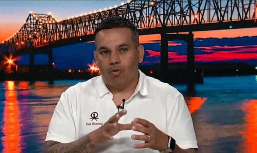 Andy "Rebirth" Pellerano conta seu testemunho na Fox News. (Captura de tela/Fox News)