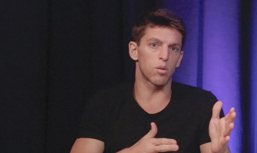 Amaury Nunes em participação no podcast Café Com Eles. (Foto: Guiame)