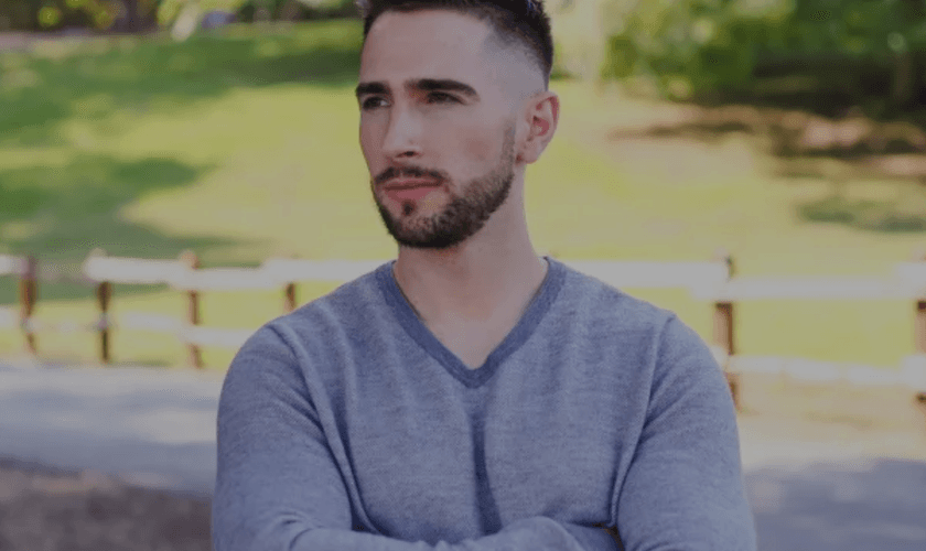 Taylor Simon Maxwell testemunha sua libertação da homossexualidade. (Foto: Taylor Simon Maxwell)