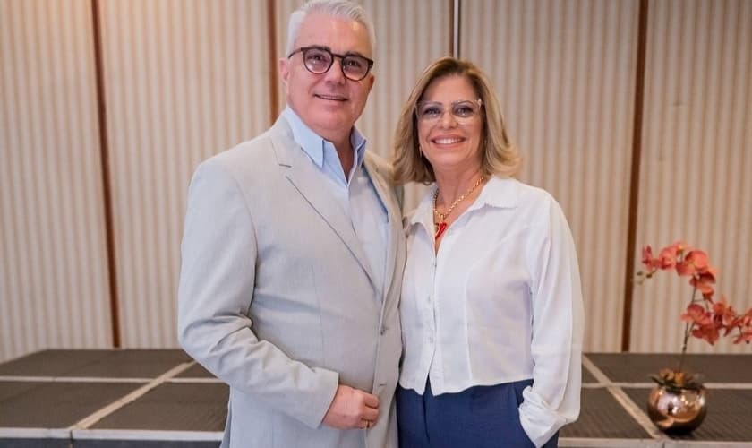 O casal de pastores Valcelí Leite e Néia Leite. (Foto: Arquivo pessoal)