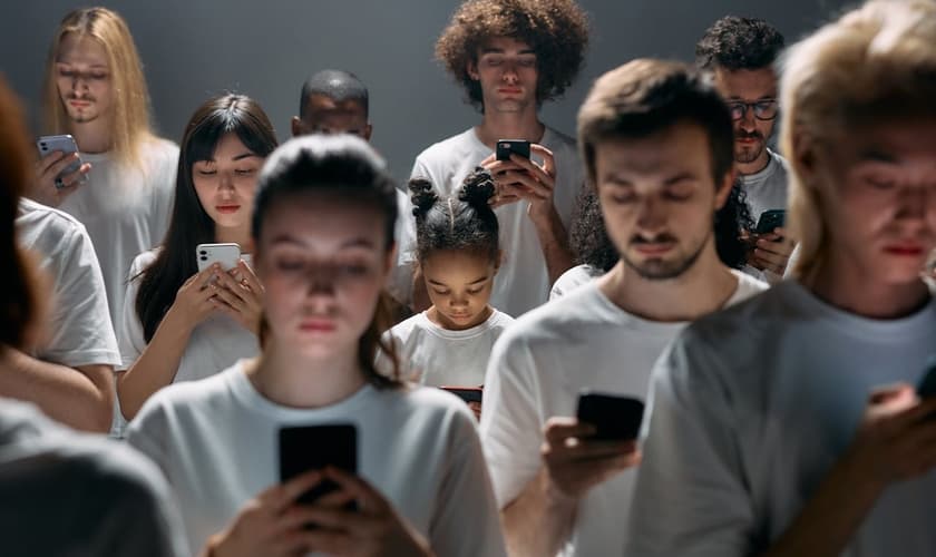 Estudo mostra que a Geração Z é a mais solitária. (Foto ilustrativa: Pexels/cottonbro studio)