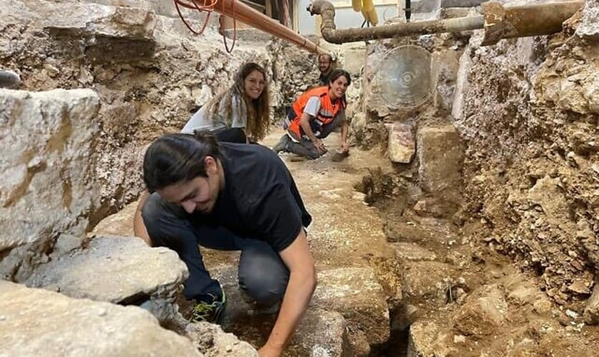 Escavações na Igreja do Santo Sepulcro. (Foto: Archivio Università di Roma Sapienza)