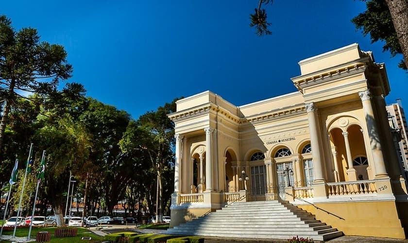 Fachada da Câmara Municipal de Curitiba. (Foto: CMC)