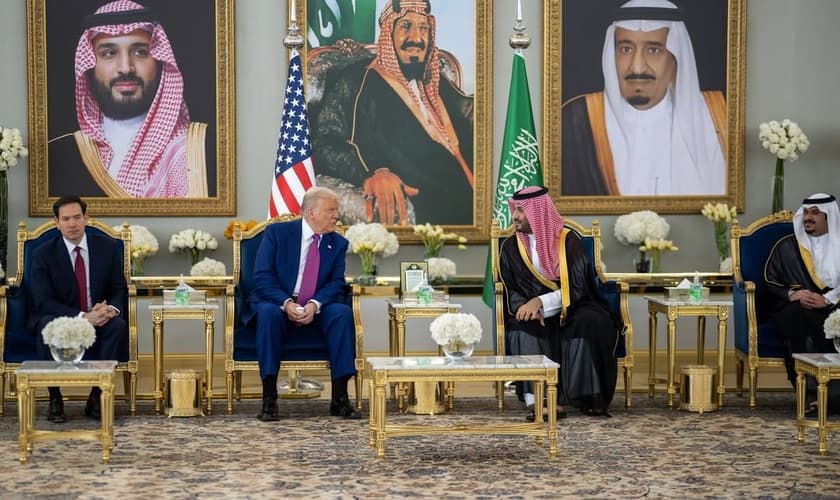 Trump se reúne em Riade com o príncipe herdeiro Mohammed bin Salman. (Foto: White House)