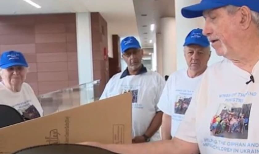 Os idosos. (Foto: Reprodução/WZTV)