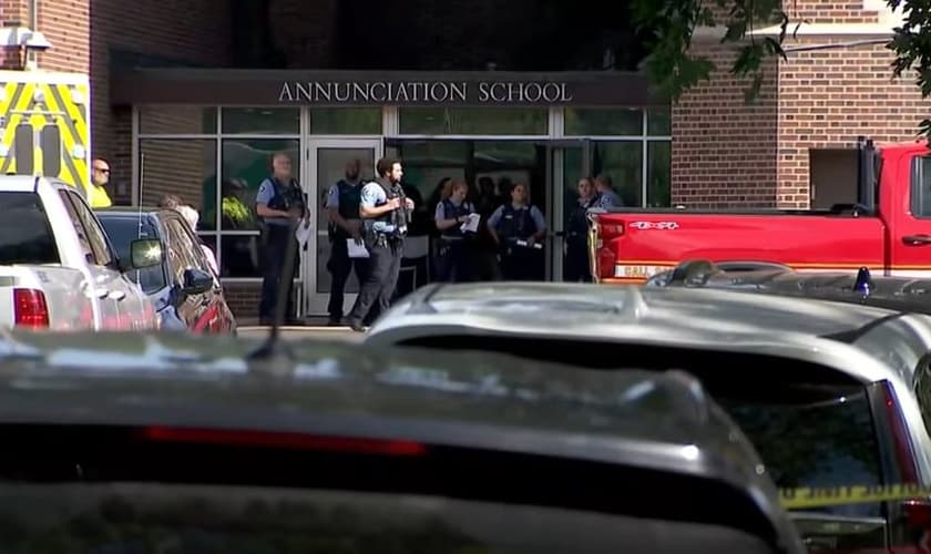 Tiroteio em massa em escola católica de Minneapolis. (Captura de tela/YouTube/KENS 5)