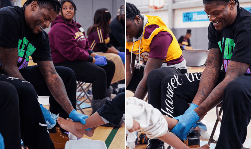 Lamar Jackson lava os pés de uma das alunas da Escola Primária Severn. (Montagem: captura de tela/Instagram/ravens)